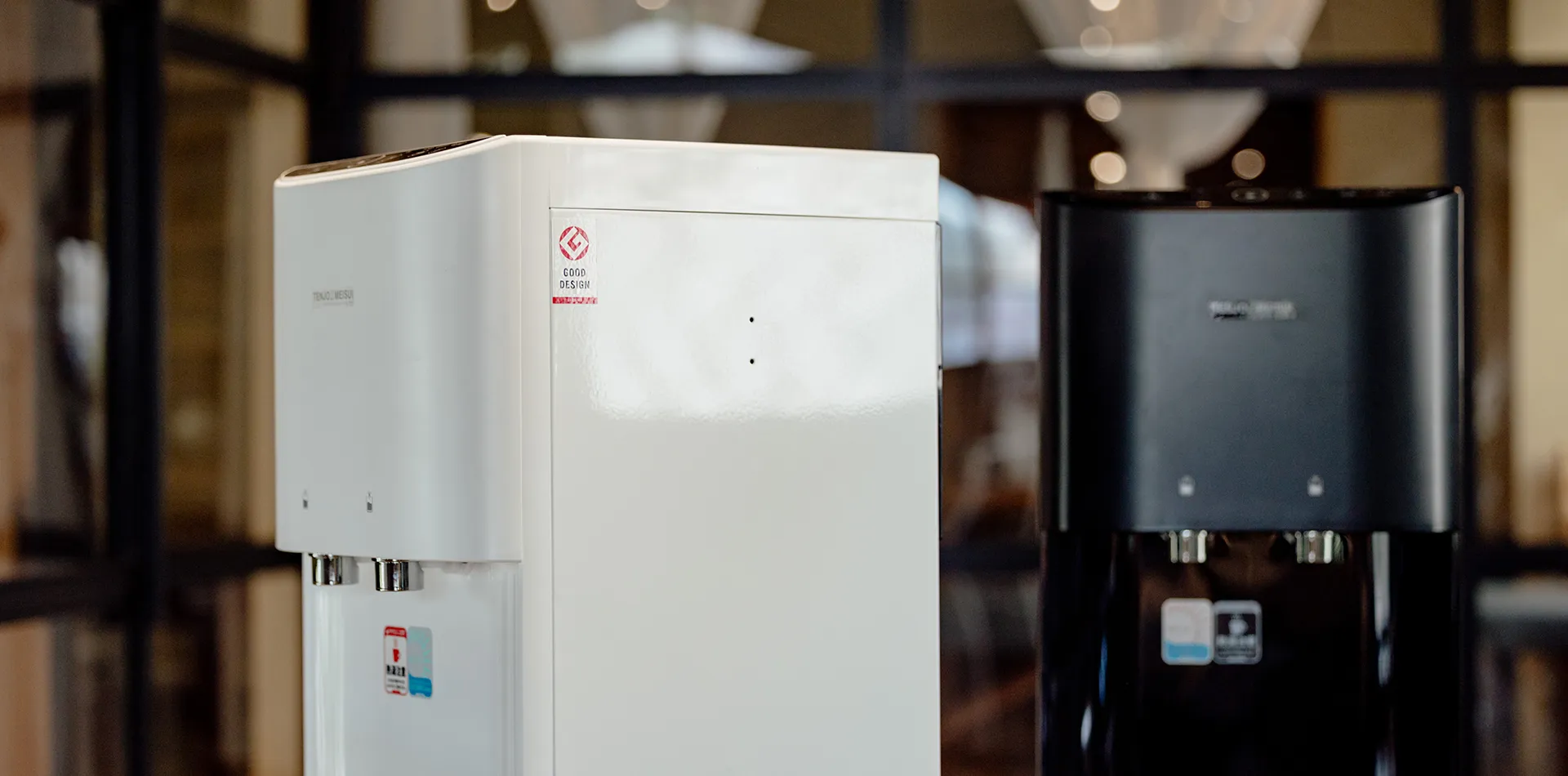 ウォーターサーバーが並んでいる写真